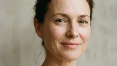 8 detalhes importantes na aparência de uma mulher que revelam imediatamente a sua idade